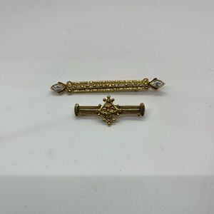 Elegant Gold Brooch vintage set